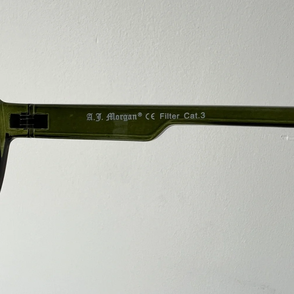 AJ Morgan olive green round aviator style sunglasses